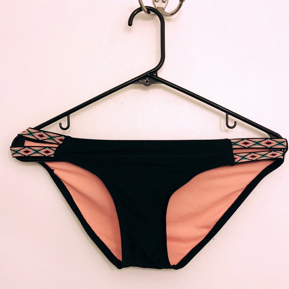 SUMMER! Bikini bottom!